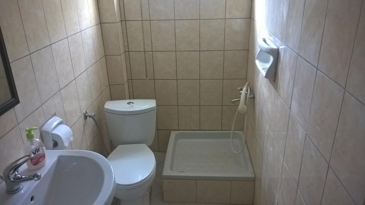 Gkoloi Studios & Apartments Kalyves Polygyrou エクステリア 写真